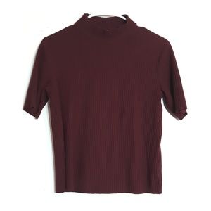 Bershka maroon ribbed 1/2 sleeve knit top  🧜‍♀️